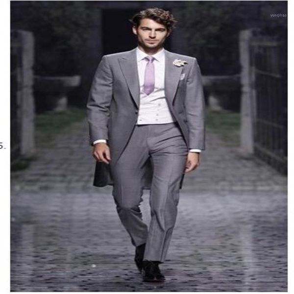 

custom new design slim fit mens suits italian grey jacket with pants wedding suits for men tuxedos groom suit(jacket+vest+pants+1, White;black