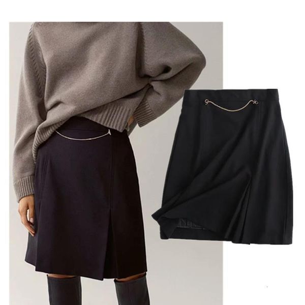 

withered 2020 winter skirt women england style fashion chain a-line mini skirt faldas mujer moda 2020 casual skirts womens, Black