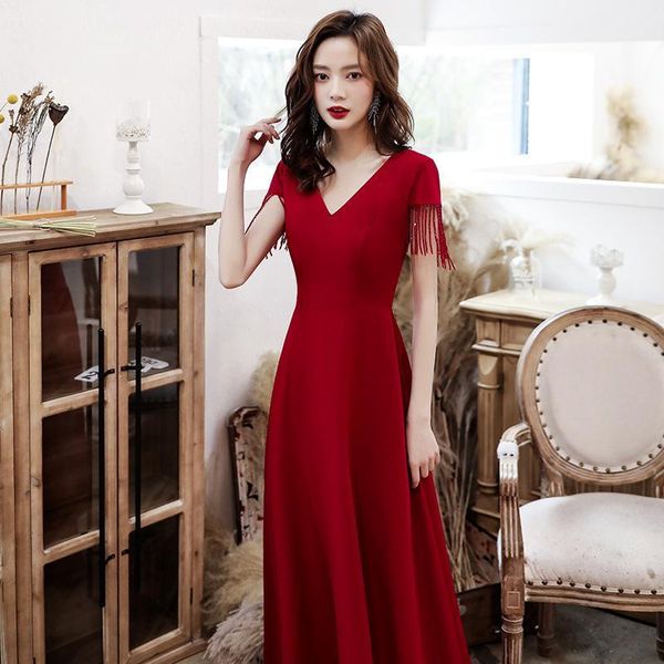 

2020 new red bride wedding qipao long slim elegant dress v neck evening party gown abito da sera1