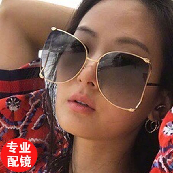 

star with sun yunyun and ms. wang liuwen sunglasses, Black