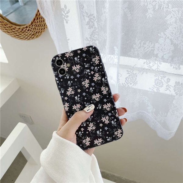 

black small flowers for 11pro max x xs xr / se mobile phone case vip 7p female 8plus silicone ins japan korea personality fall4fre