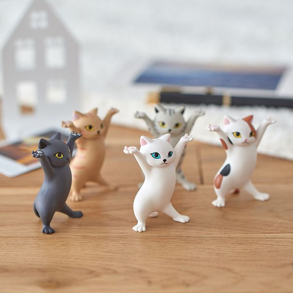 

animal dolls cute cat pen holder cat carrying a pen original japanese qualia co-branding decorative dolls pen holder 2021 sell