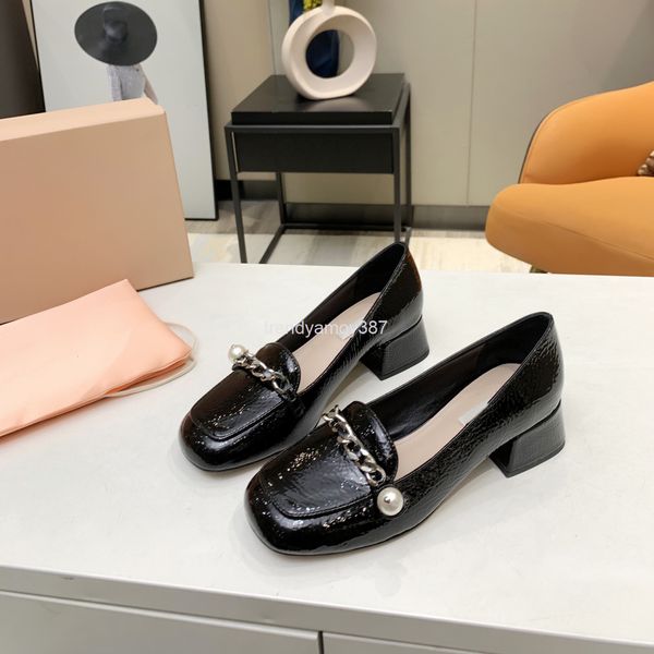

dress shoes mary jane's pearl chain shoes, small round heel, Black