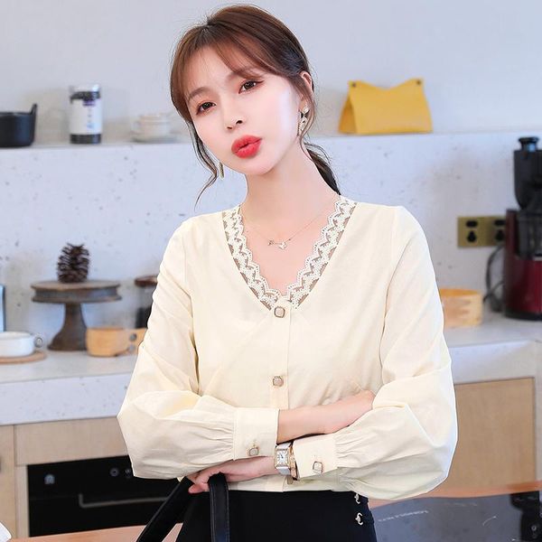 

woman feminina women's vintage blouse fashion clothes 2021 spring autumn lace stitch shirts female d0145, White