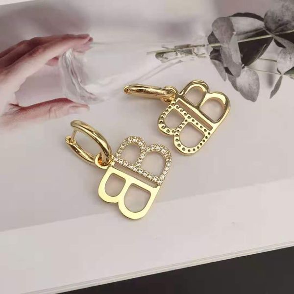 

high - end diamond stud fashion new women's earrings, Golden