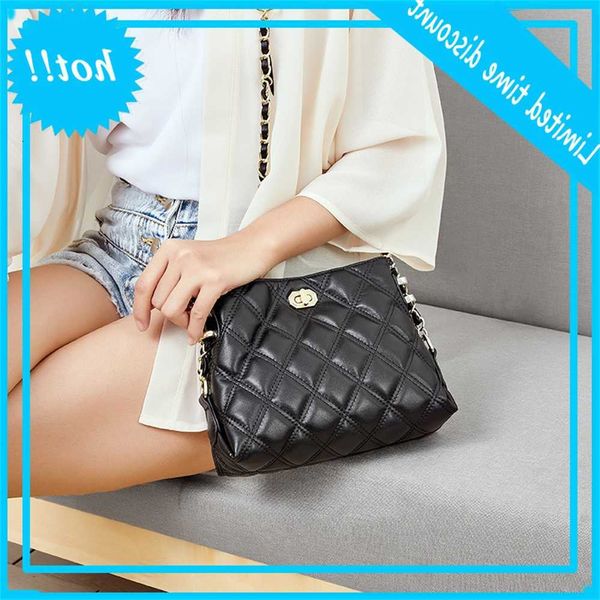 

fashion leather women's niche design foreign small fragrance style texture versatile chain messenger bag