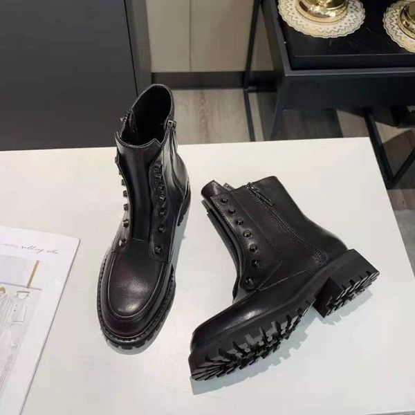 

vallu 2020 winter new leather vamp with bright metal round nails, fashionable and versatile, cool locomotive women's boots, Black