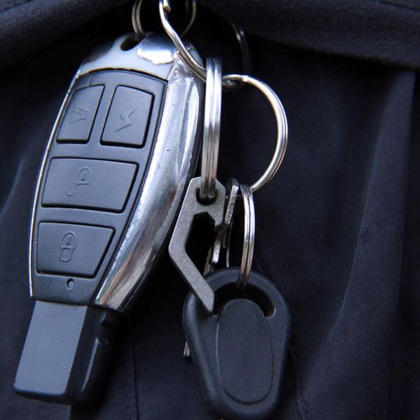 

3 in 1 mini key holder portable press elevator handle tool bottle opener protect openers home kitchen gadgets dropshipping wmtdfo comb2010