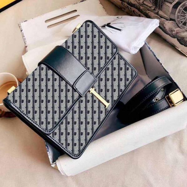 

new trend of autumn and winter 2020 stone printing simple fashion retro square bag retro women's design shoulder bag portable bag