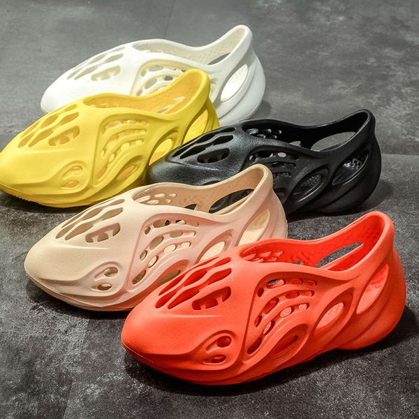 

sandals 2020 children's summer new boys' beach soft sole anti slip fashion girls' leisure sports sho, Black;red