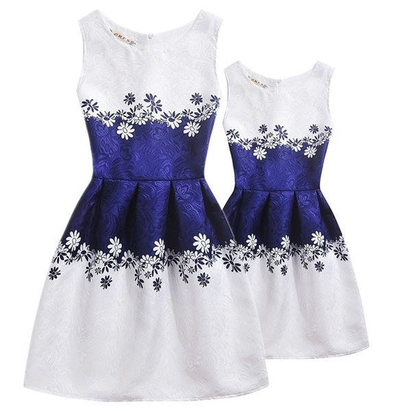 

new butterfly print mom and daughter dress family look mother daughter dresses family matching outfits kids girl floral clothes y200713, Blue
