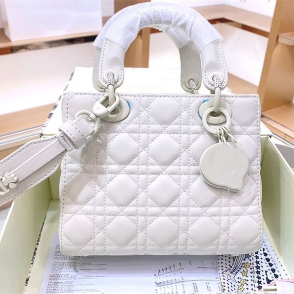 

2020 new luxury original single fashion design calfskin one shoulder messenger bag classic handbag ing, Black