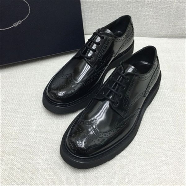 

new european and american business dress carved leather shoes lacing lacquer leather man t200610, Black