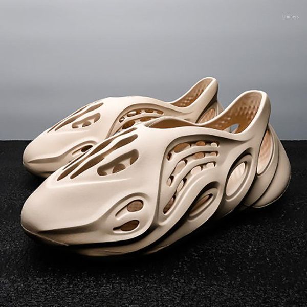 

summer 2020 coconut crotchets men's instagram trend non-slip pair of beach shoes baotou outdoor sport roman sandals1, Black