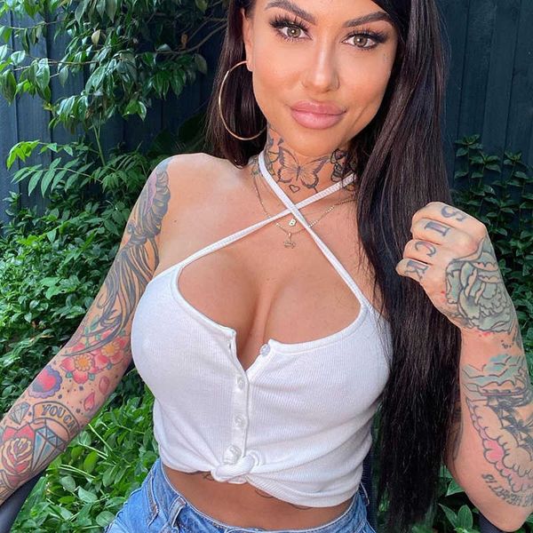 

2021 new selling open navel hanging neck button t-shirt