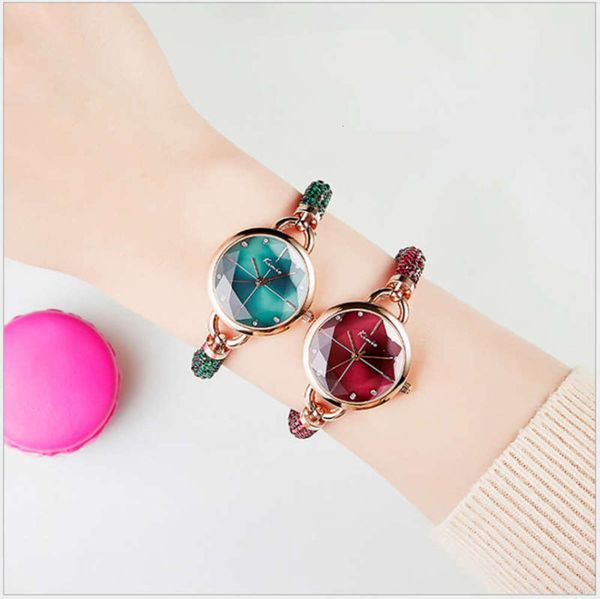 

dial 2019 new korea kimeo small quartz women watch fashion waterproof small crowd bracelet watch lady, Slivery;brown