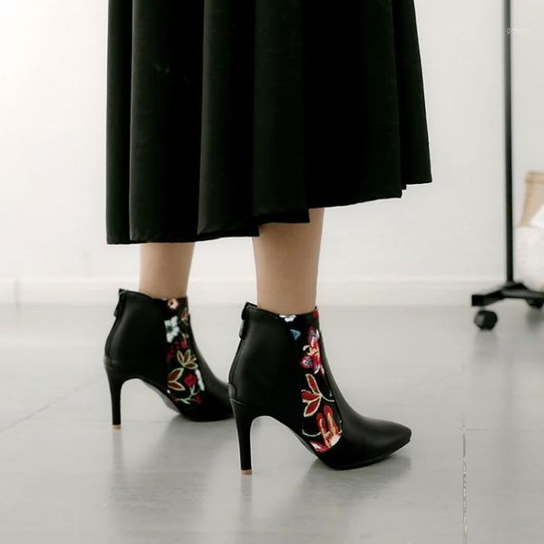 

big size women's boots ethnic embroidery tip fine-heeled high-heeled shoes and shoes1, Black