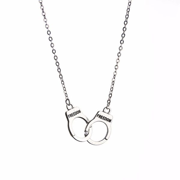 

2020 горячие продажи женщины мода ювелирные изделия наручники подвеска ожерелье мужчины панк ожерелье изысканные ювелирные изделия день свят, Silver