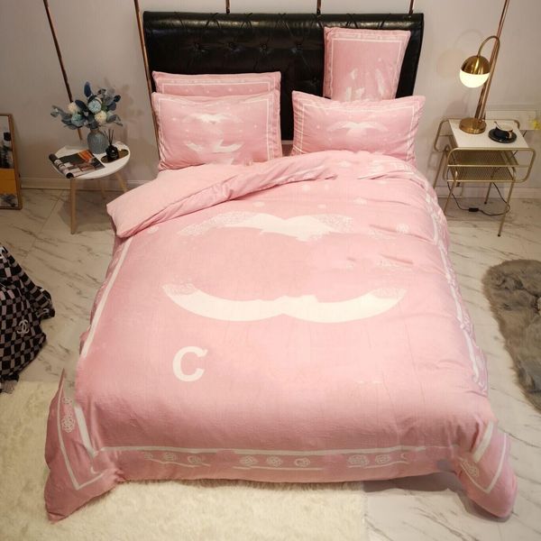 

pink designer bedding sets cute girl winter women king size bed comforters sets cover  size home decoration luxury duvet cover set