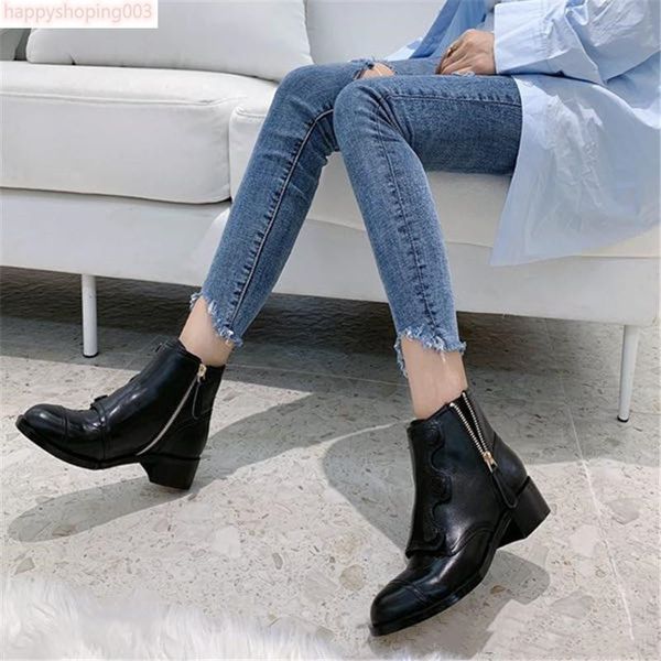 

2020 весна и осень новая мода горячие для женщин мода высокое качество женщины суперзвездовая лодыжка ботинки кожа черные короткие, Black