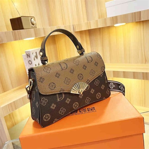 

sale 90% off bag female minority small square bag female postman versatile one shoulder messenger 2022 spring new fashion