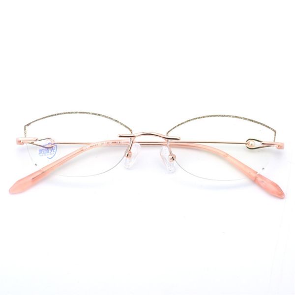 

anti-blue discoloration female commercial pure titanium diamond trimmed glasses