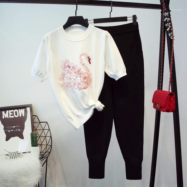 

new 2018 designer runway suit set women's short sleeve flowers knitting t-shirt pants clothing set1, White