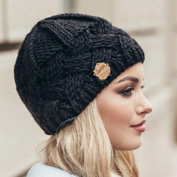 

2020 new retro style diamond lattice thick needle wool knitted hat, Blue;gray