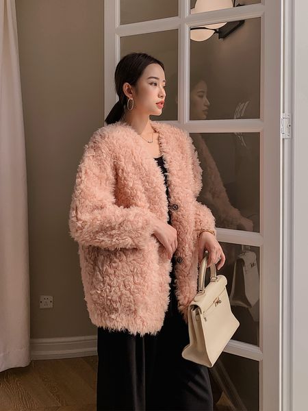 

2020 new autumn and winter particles chenille coat womens young short fur integrated lamb fur coat, Black