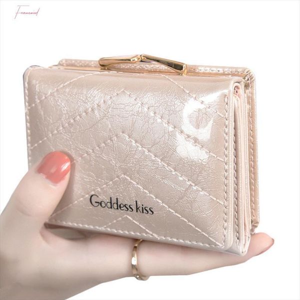 

new womens small wallets 2020 fashion designer ladies money purses short trifold female wallet with coin pocket, Red;black