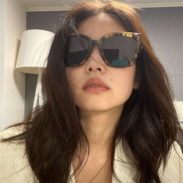 

same 2020 new jennie net red sunglasses female box gm polarized sunglasses korean fashion men, White;black