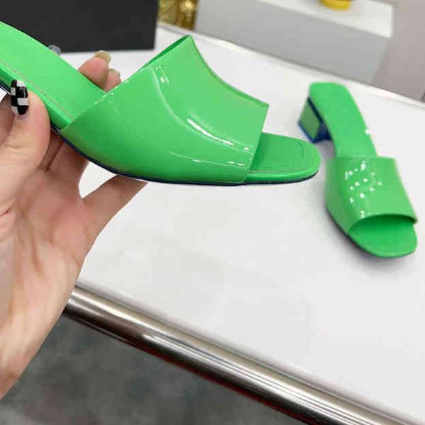 

jelly color 2022 early spring women's slippers low heels leather beer 4.5cm patent black summer fashion size 35-43
