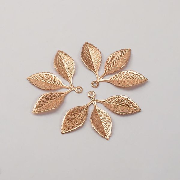 

20pcs 31x2m metal filigree leaf pendants gold silver color floating charms accessoies for diy jewelry making lead nickel h jlloiz