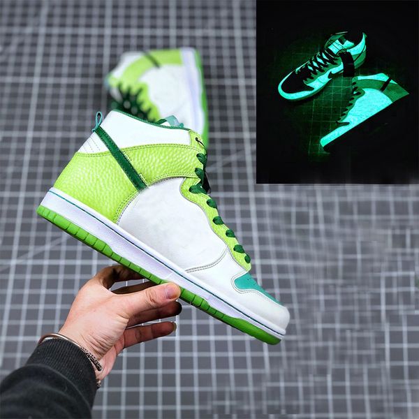 

2020 sb new dunk high premium glow in the derk skateboard shoes heineken women men running shoes sports sneakers with box