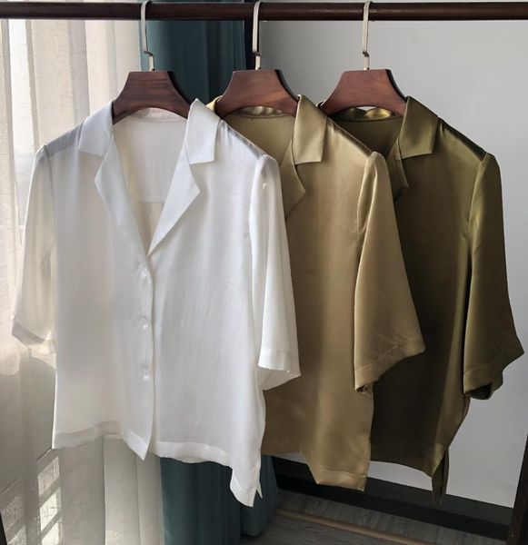 

women shirt vintage suit collar pearl glossy short sleeve silk shirt, White