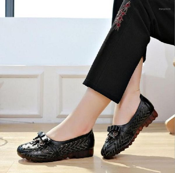 

2020 summer new style beef sole national style genuine leather flower leisure mom shoes soft sole women's shoes1, Black
