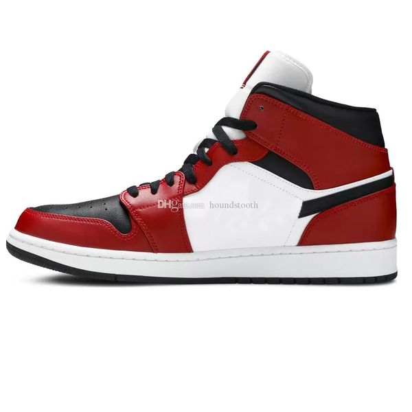 

jumpman 1 mid chicago black toe basketball shoes 1s sneakers 554724 069