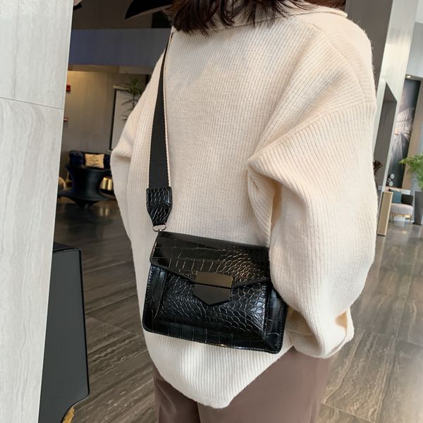 

crocodile grain mini luxury handbags for women fashion wide shoulder strap messenger bag purse retro simple style crossbody bags c1123