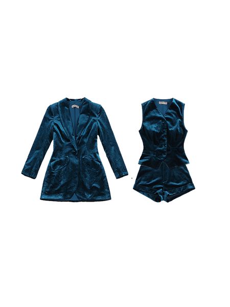 

2021 new le palais orgonal velvet vintage fine smoke 3 piece suit long sleeve + vest high waist shorts luxury set 2eai, Black;gray