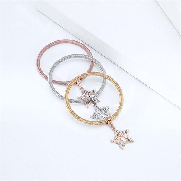 

rose gold five-pointed star pendant bracelet three-piece ladies accessories alloy bracelet wholesale1, Black