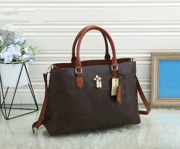 

2021 new designer luxury satchel messenger handbag leather strim handles with shoulder strap crossbody bag french bag