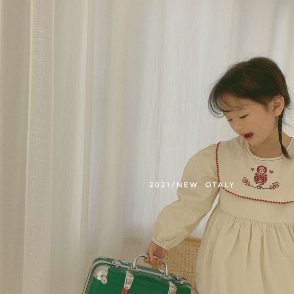 

spring korean children's 2021 embroidered girl's drs, Red;yellow