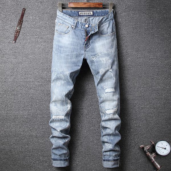 

2021 new blue light streetwear designer jeans slashed hip pants ej40