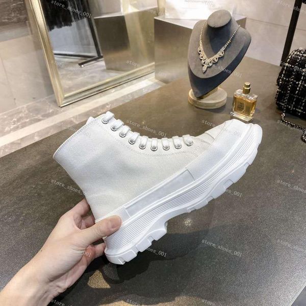 

2021 new men's and women's shoes tread slick lace up luxe design star same style casual shoes unisex, Black;red