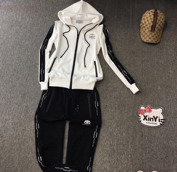 

women's sports suit 2020 sportswear casual sports suit spring and autumn pants two-piece trend fashion sports women jogging jacket, Gray