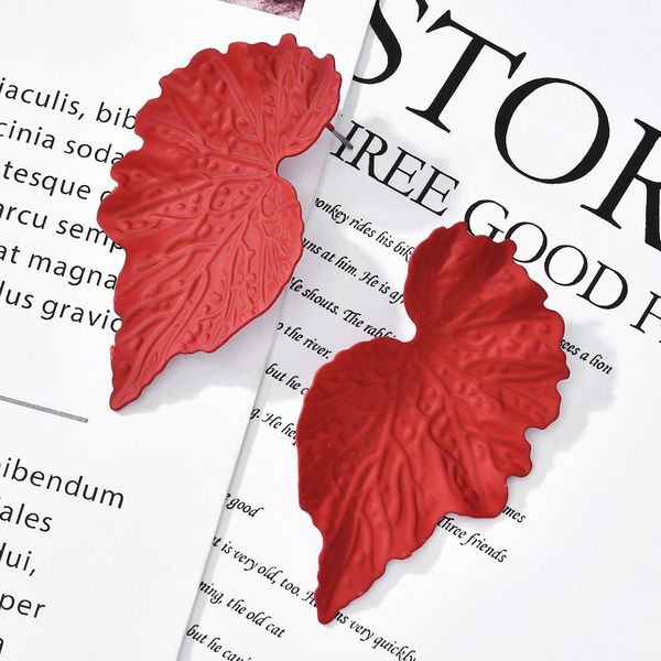 

корейский заявление красное сердце кленовые листья серьги серьги женщины мода корейский висит серьги серьги свадьба геометрические ювелирные, Golden