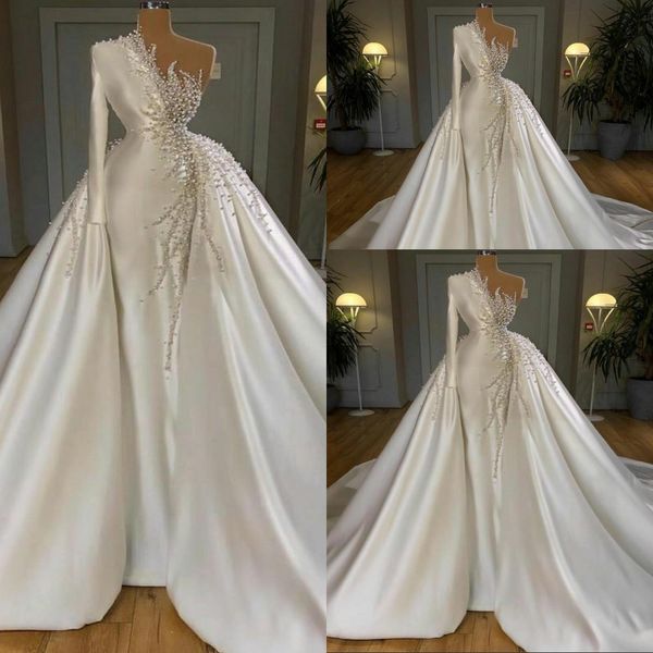 2021 nuovi abiti da sposa a sirena di lusso perle perline una spalla maniche lunghe in raso gonne oversize treno staccabile abito da ballo abiti da sposa