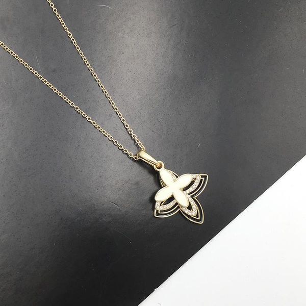 

три слоя четыре листа клевера ожерелье золота цвет горный хрусталь кулон длинные цепные ожерелья для женщин девушка подарок летних ювелирных, Silver