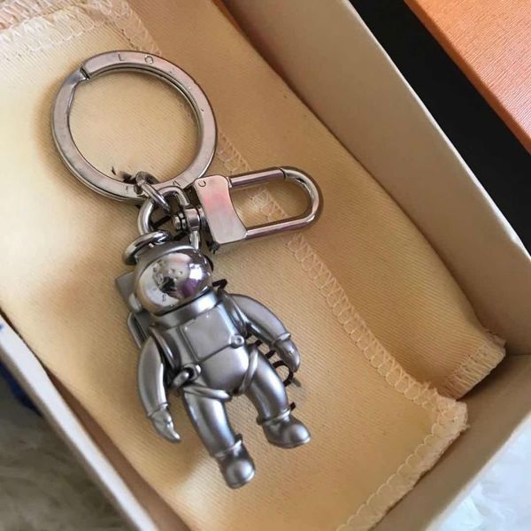 

high qualtiy keychain key chain & key ring spaceman key chain porte clef gift for men women souvenirs car bag with box ft01a, Silver