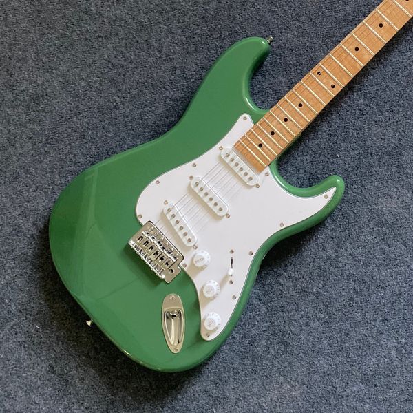 

stract electric guitar green color silver hardware maple fingerboard basswood body high quality